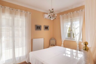 syros villa casa del sol master bedroom